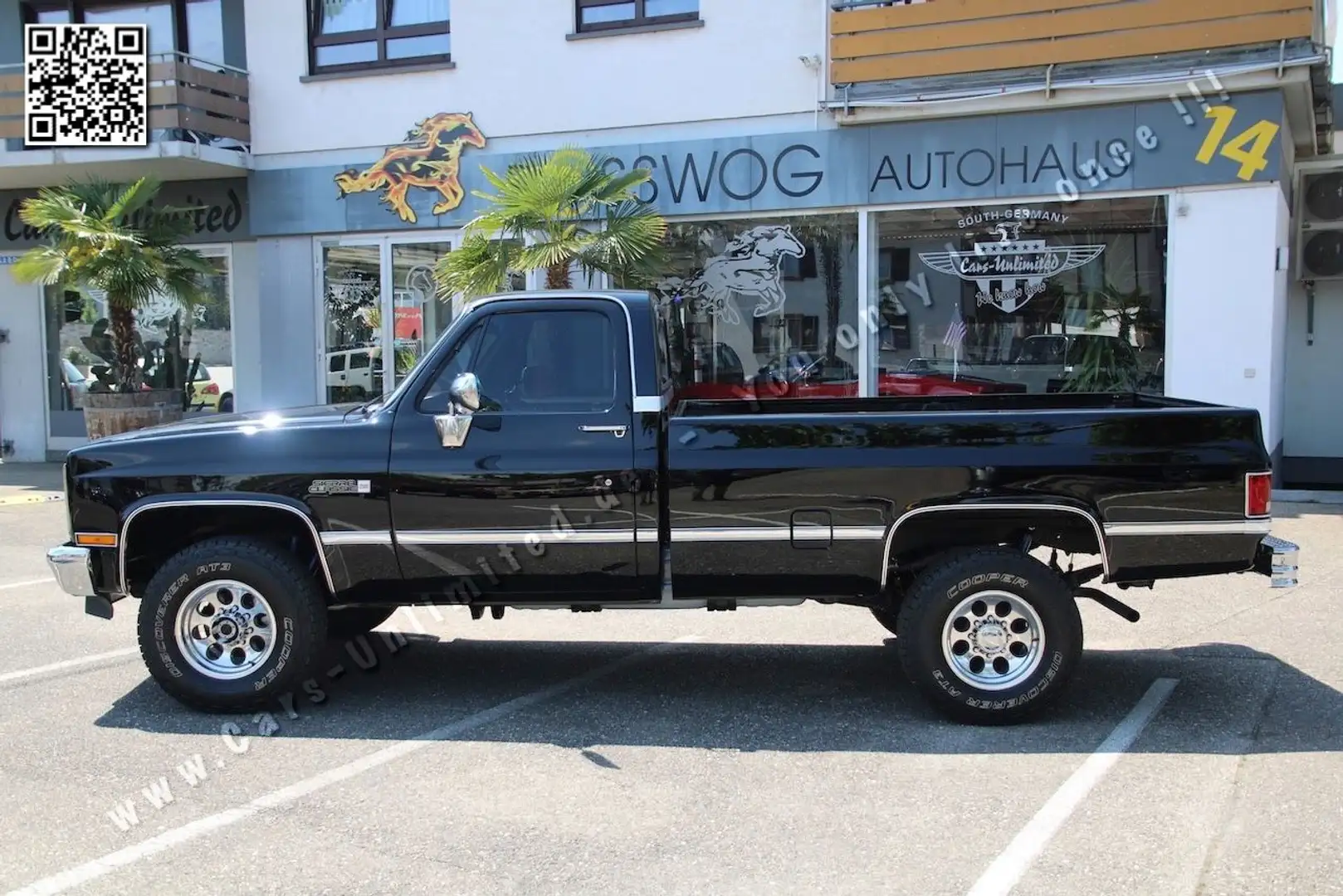GMC Sierra Classic 4x4 LWB - K2500 - FrameOff - TOP Schwarz - 2