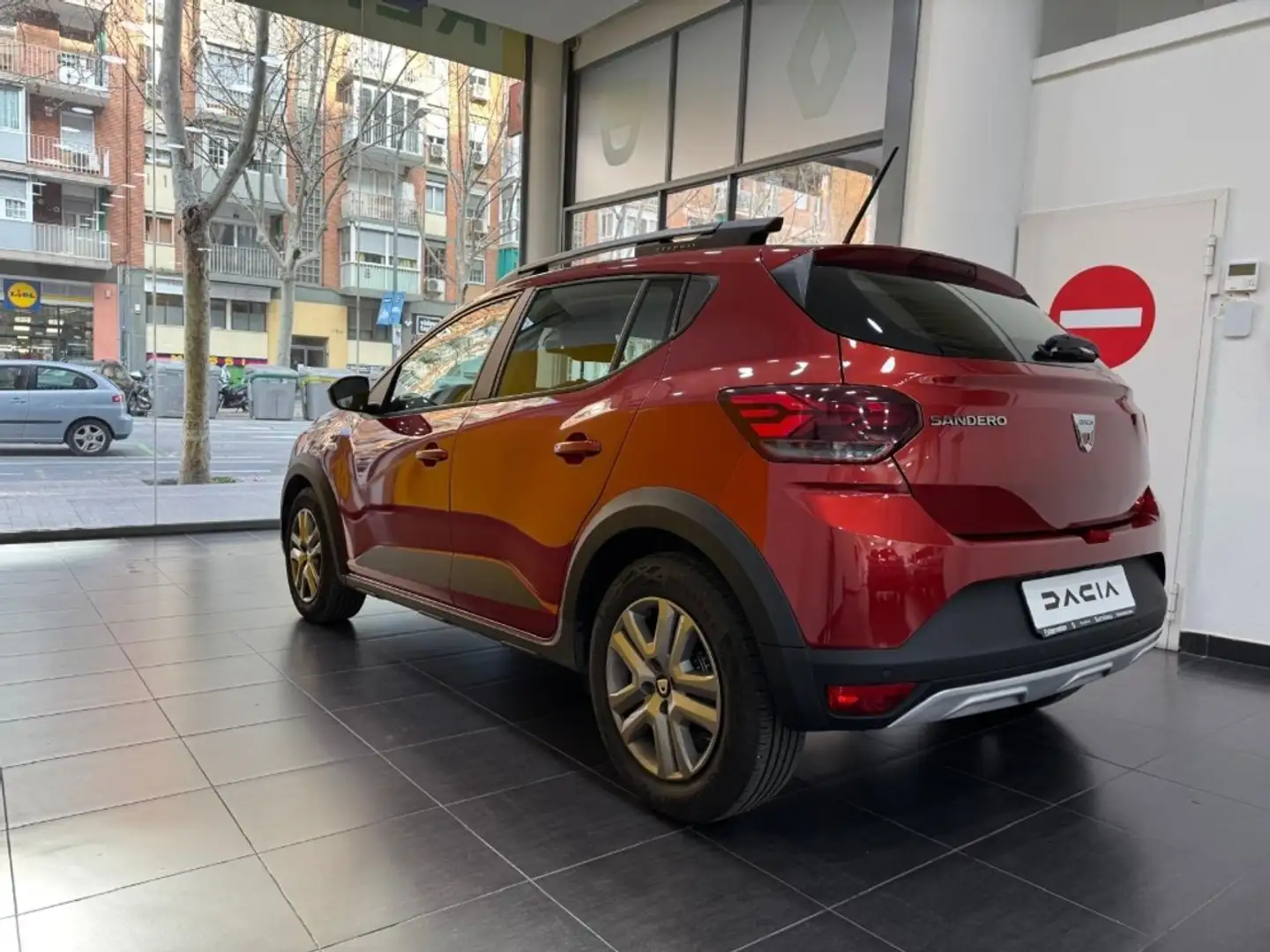 Dacia Sandero Stepway Comfort Kırmızı - 2