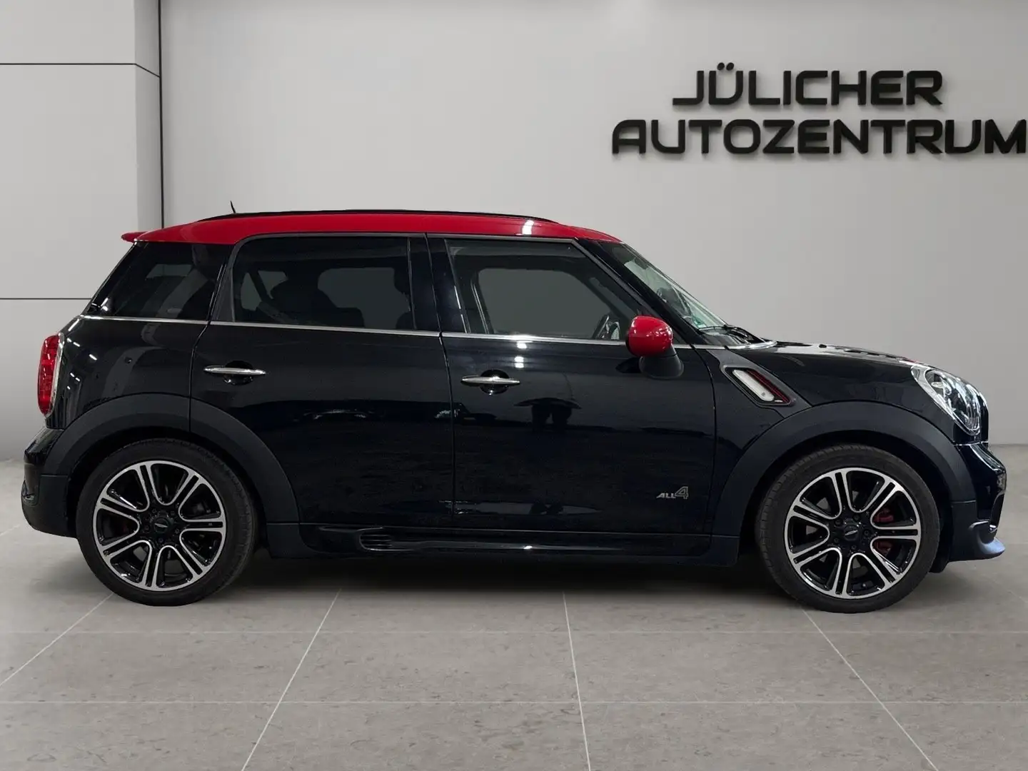 MINI John Cooper Works Countryman Inspektion Neu Schwarz - 2