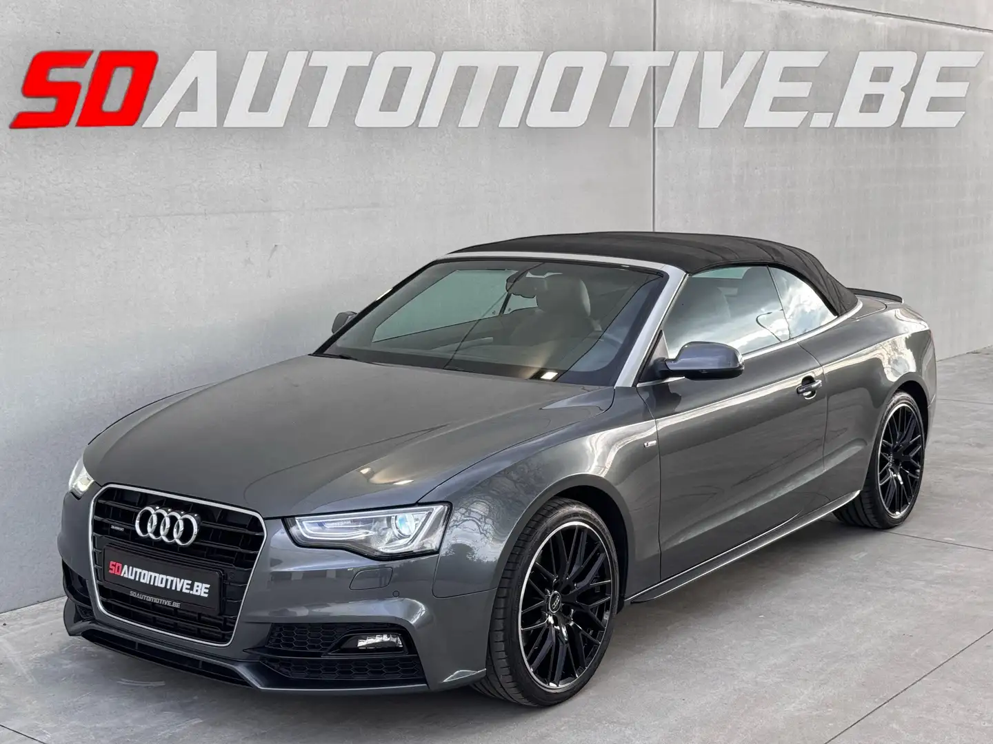 Audi A5 Cabriolet 2.0 TFSI Quattro S tronic Grijs - 1