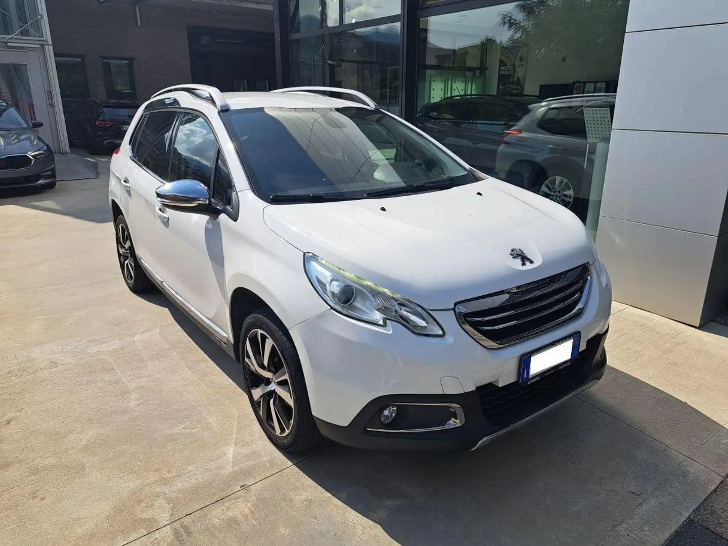 Peugeot 2008 BlueHDi 120 S&S Allure Blanc - 1