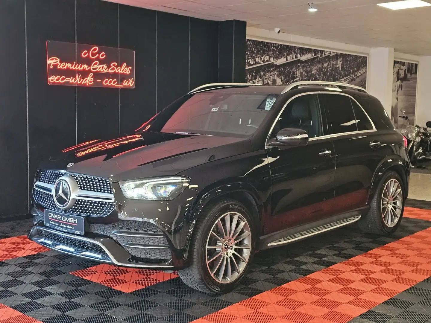 Mercedes-Benz GLE 300 d 4Matic *AMG-LINE* (DISTR/CAM/MULTIBEAM Schwarz - 1