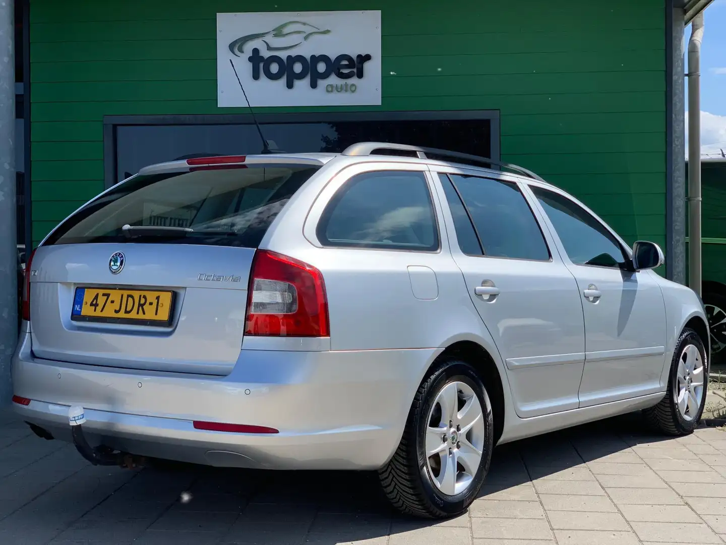 Skoda Octavia Combi 1.4 TSI Ambition Business Line | Automaat | Šedá - 2
