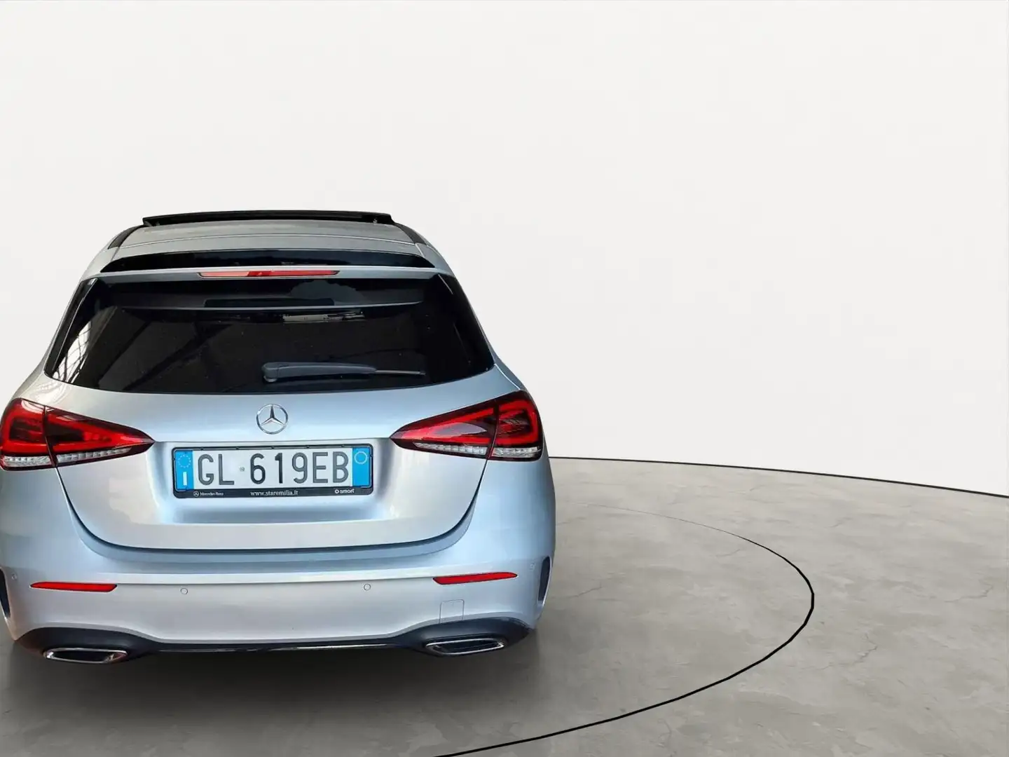 Mercedes-Benz A 220 A 220 d Premium Night edition Plus 4matic auto Серебристый - 2