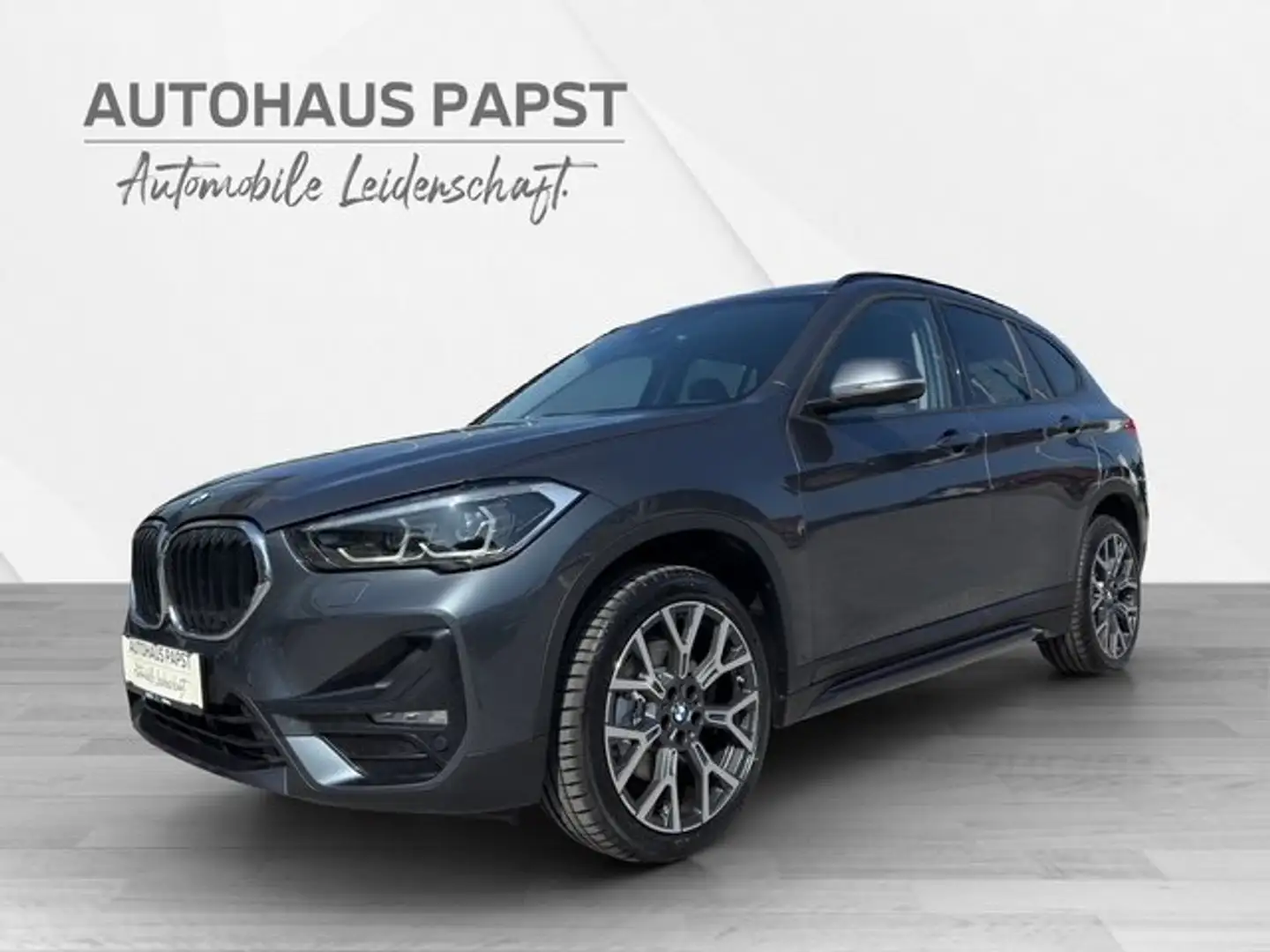 BMW X1 *** 4 PAKETE *** NP € 57.200 *** ALLRAD ** -48% Grau - 1