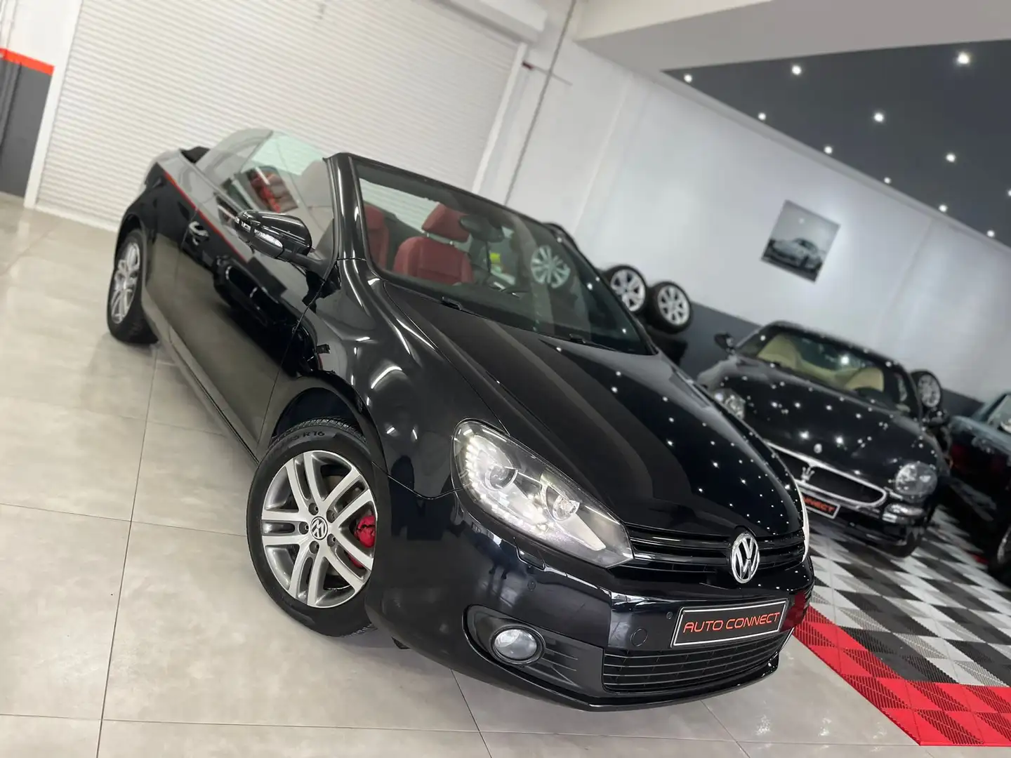 Volkswagen Golf Cabriolet *CUIR*NAVI*BI-XENON*RADAR* Black - 1