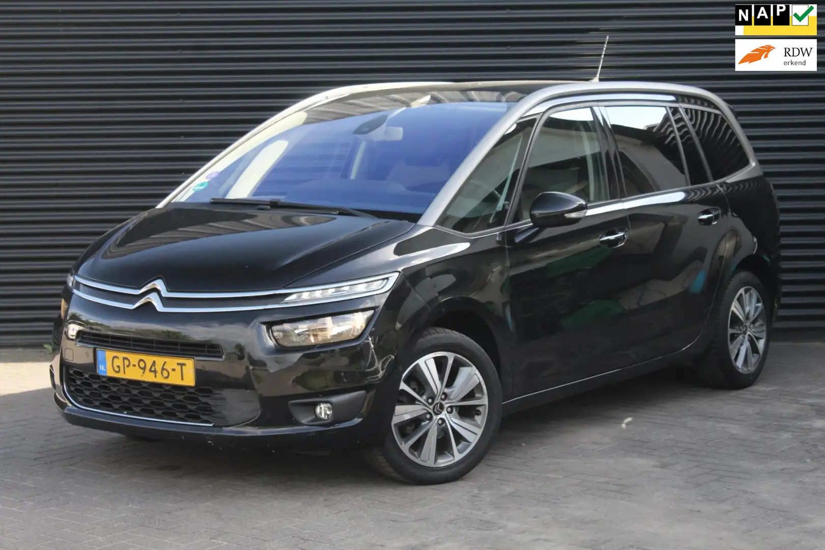 Citroen Grand C4 Picasso 1.2 130 Business | 7 persoons | Navi | Cruise | Чорний - 1