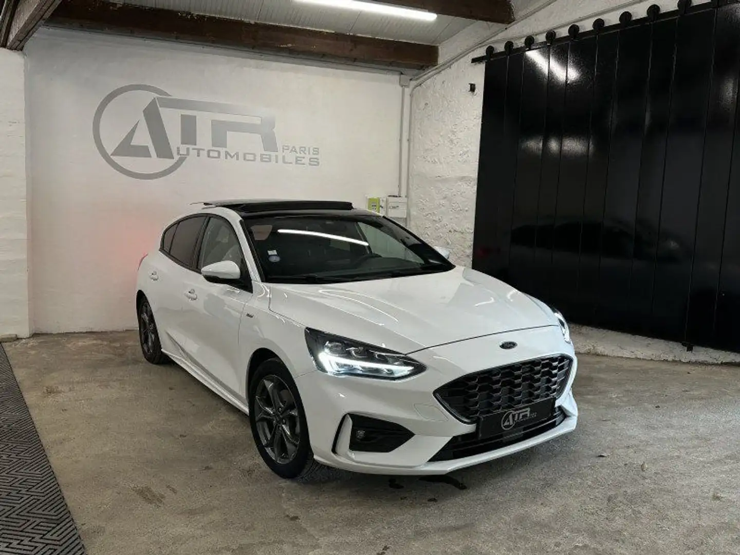 Ford Focus 1.0 ECOBOOST 125CH ST-LINE Biały - 1