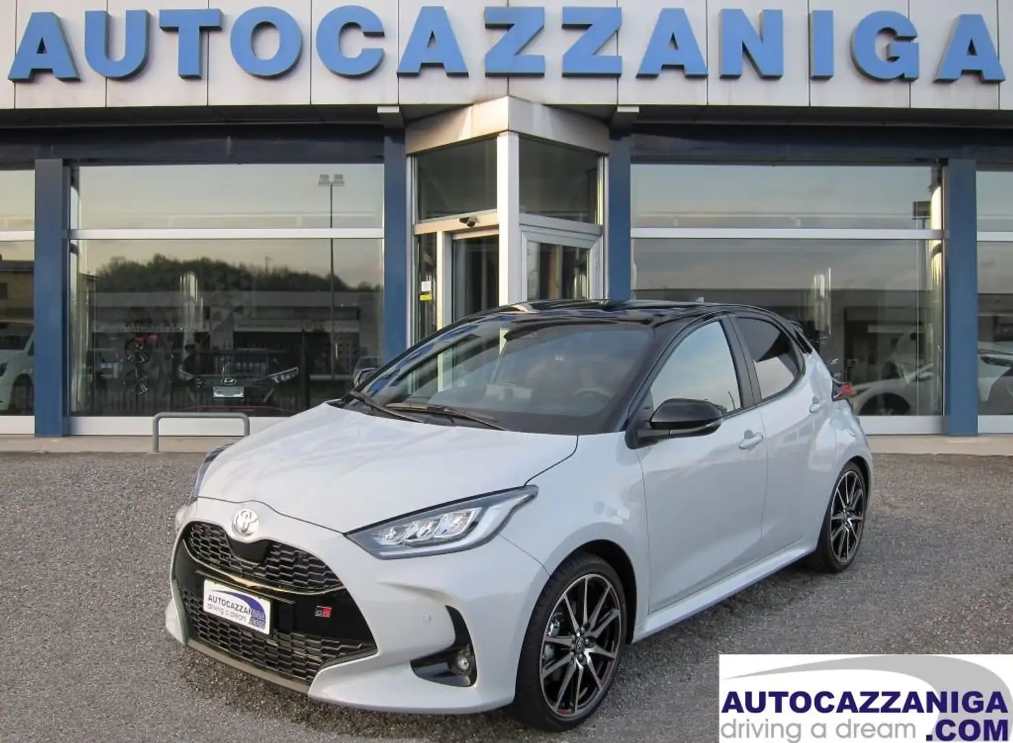 Toyota Yaris 1.5 HYBRID 130cv GR SPORT MODELLO 2025 NUOVE Grigio - 1