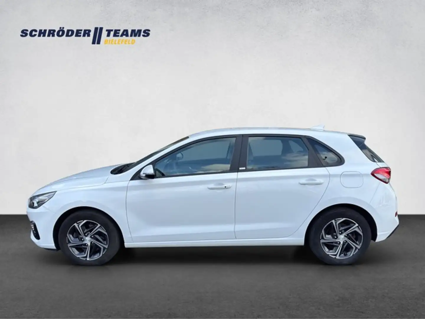Hyundai i30 1.6 CRDi Trend NAVI/KAMERA/SHZ Weiß - 2