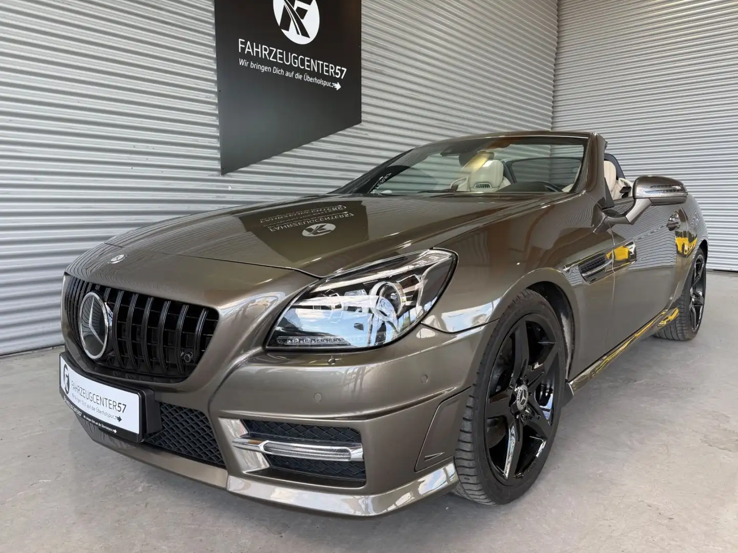 Mercedes-Benz SLK 350 AMG Line/ACC/PDC/BI-XENON/H&K/PANO Szary - 2
