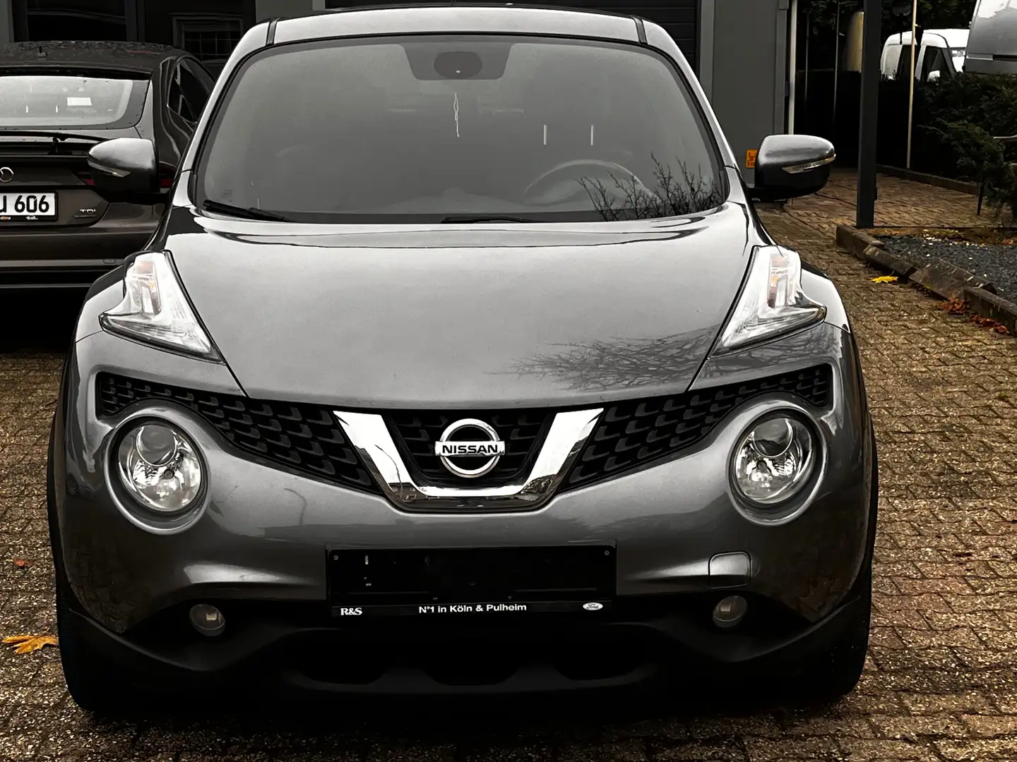 Nissan Juke Visia Gris - 2