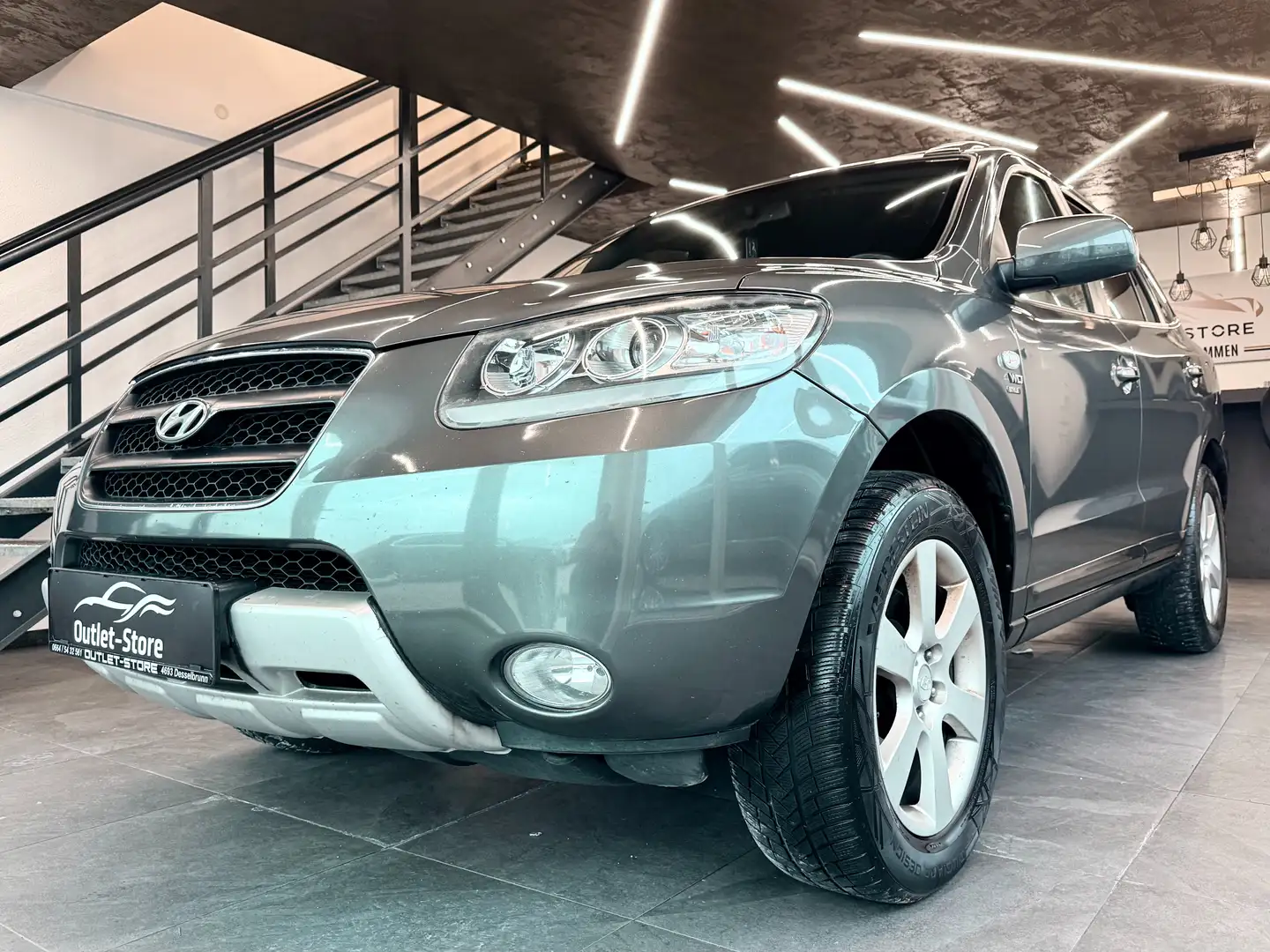 Hyundai SANTA FE 2.2 CRDi*ALLRAD*Leder*SHZ*AHK*EXPORT-Bastler* Grau - 1