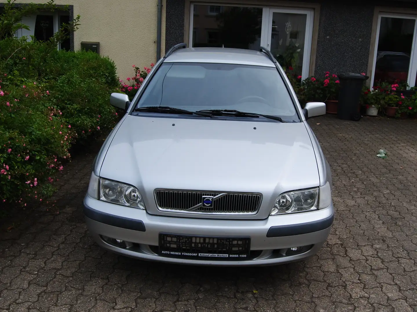 Volvo V40 V40 1.9 D Grau - 1