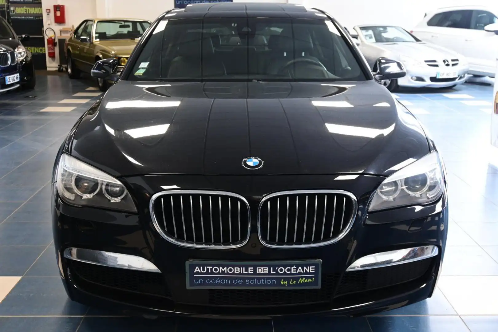 BMW 750 SERIE F01 LCI/F02 LCI 750d xDrive Luxe A Czarny - 2