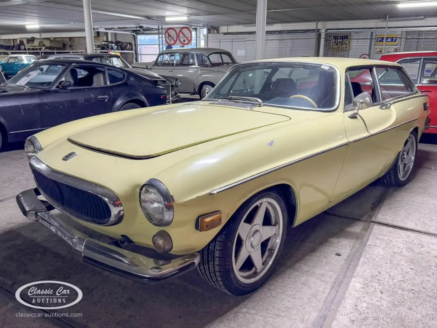 Volvo P1800 ES  - ONLINE AUCTION Geel - 1