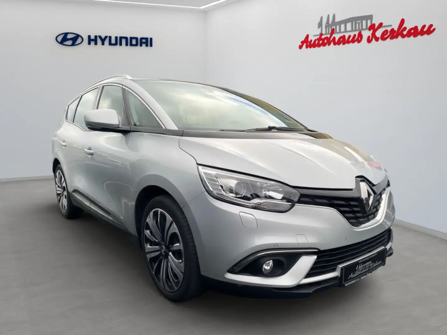Renault Grand Scenic BLUE dCi 120 BUSINESS EDITION srebrna - 2