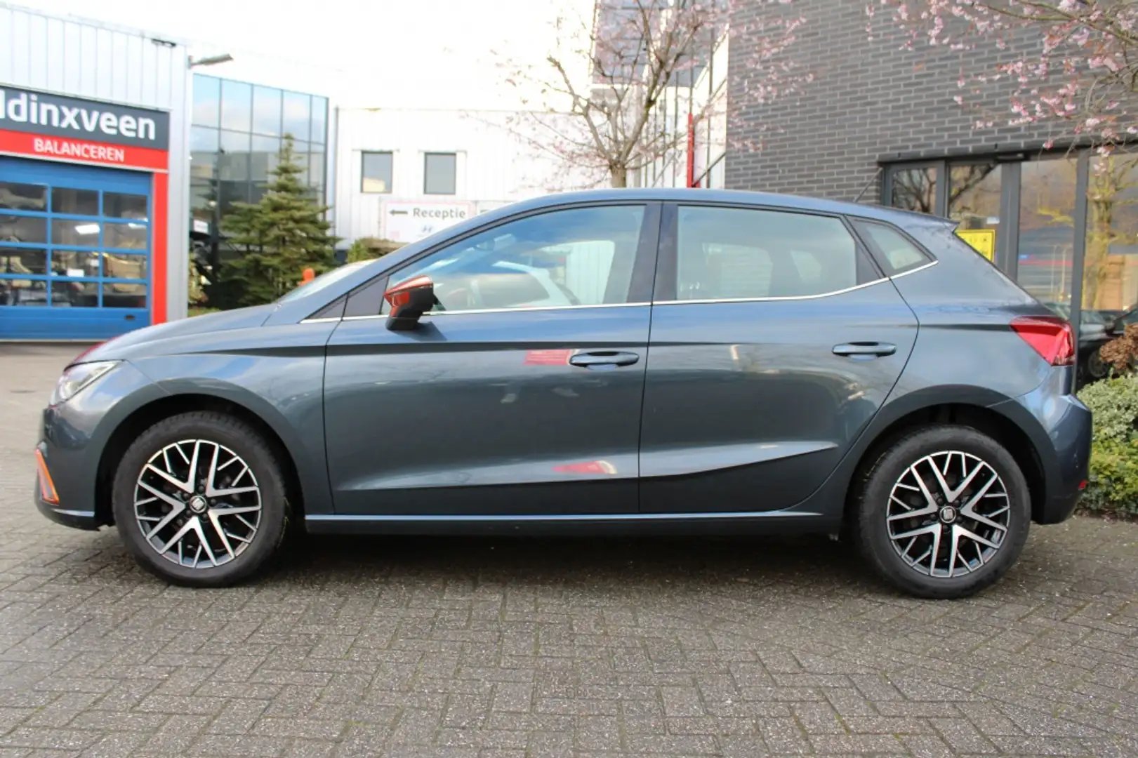 SEAT Ibiza 1.0 TSI BEATS Virtual/Navi/16"/Cam/Carplay "RIJKLA Gris - 2