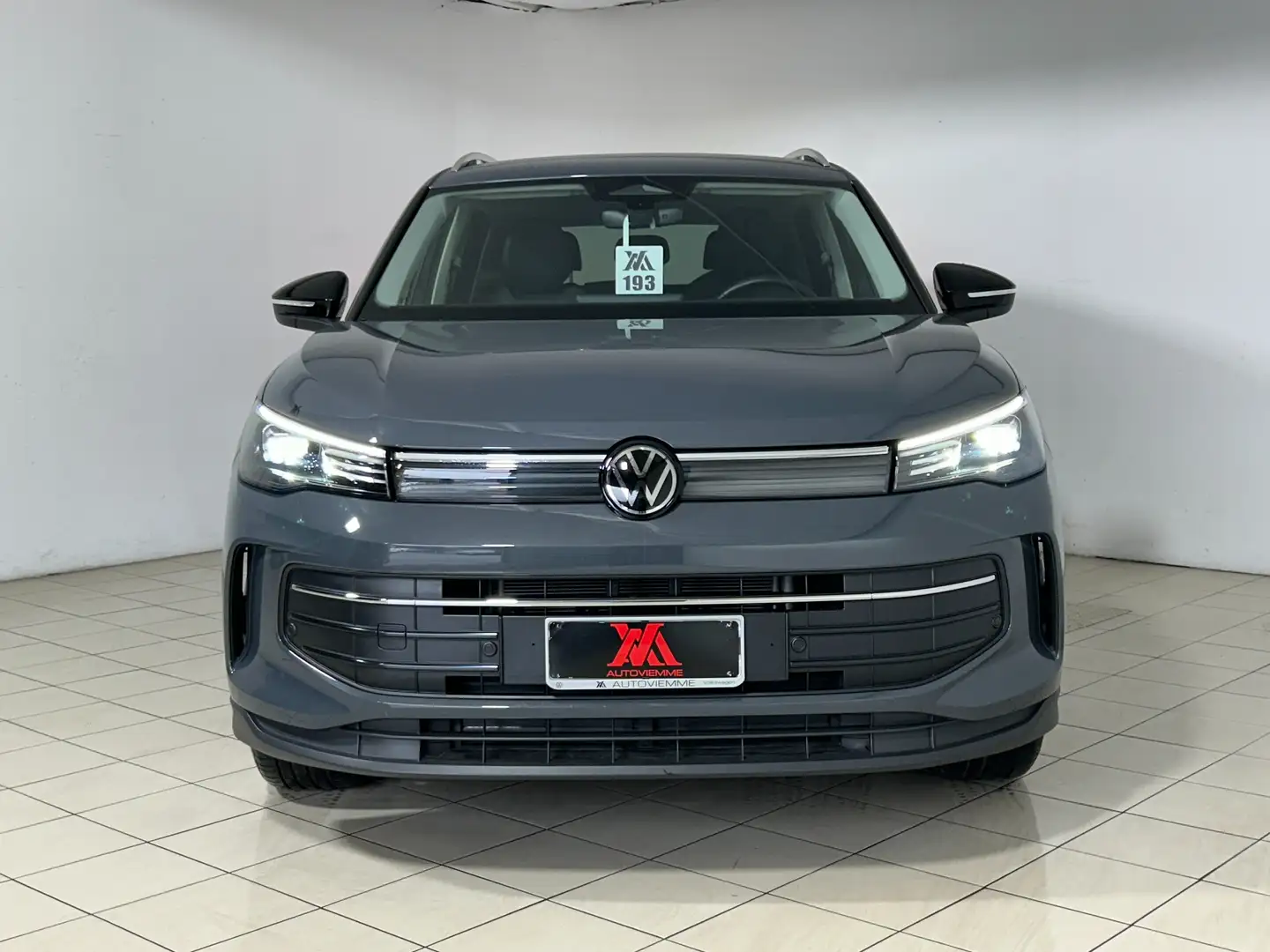 Volkswagen Tiguan 1.5 etsi 150 cv Life + retrocamera Grigio - 2