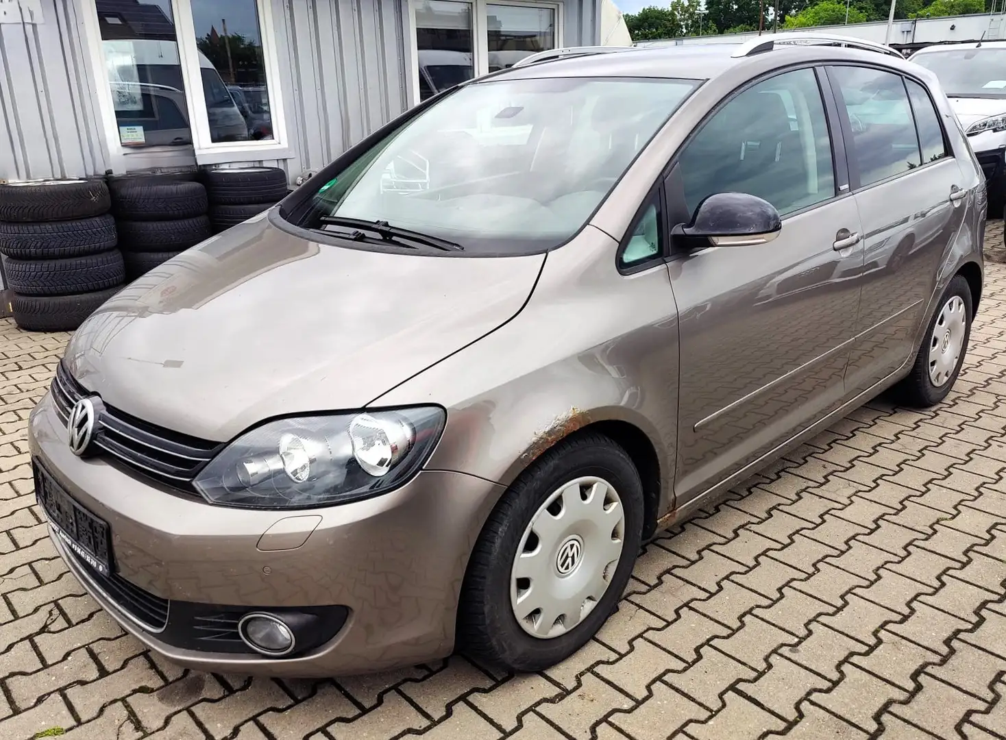 Volkswagen Golf Plus 1.6 TDI Style (1x Injektor Defekt) Barna - 1