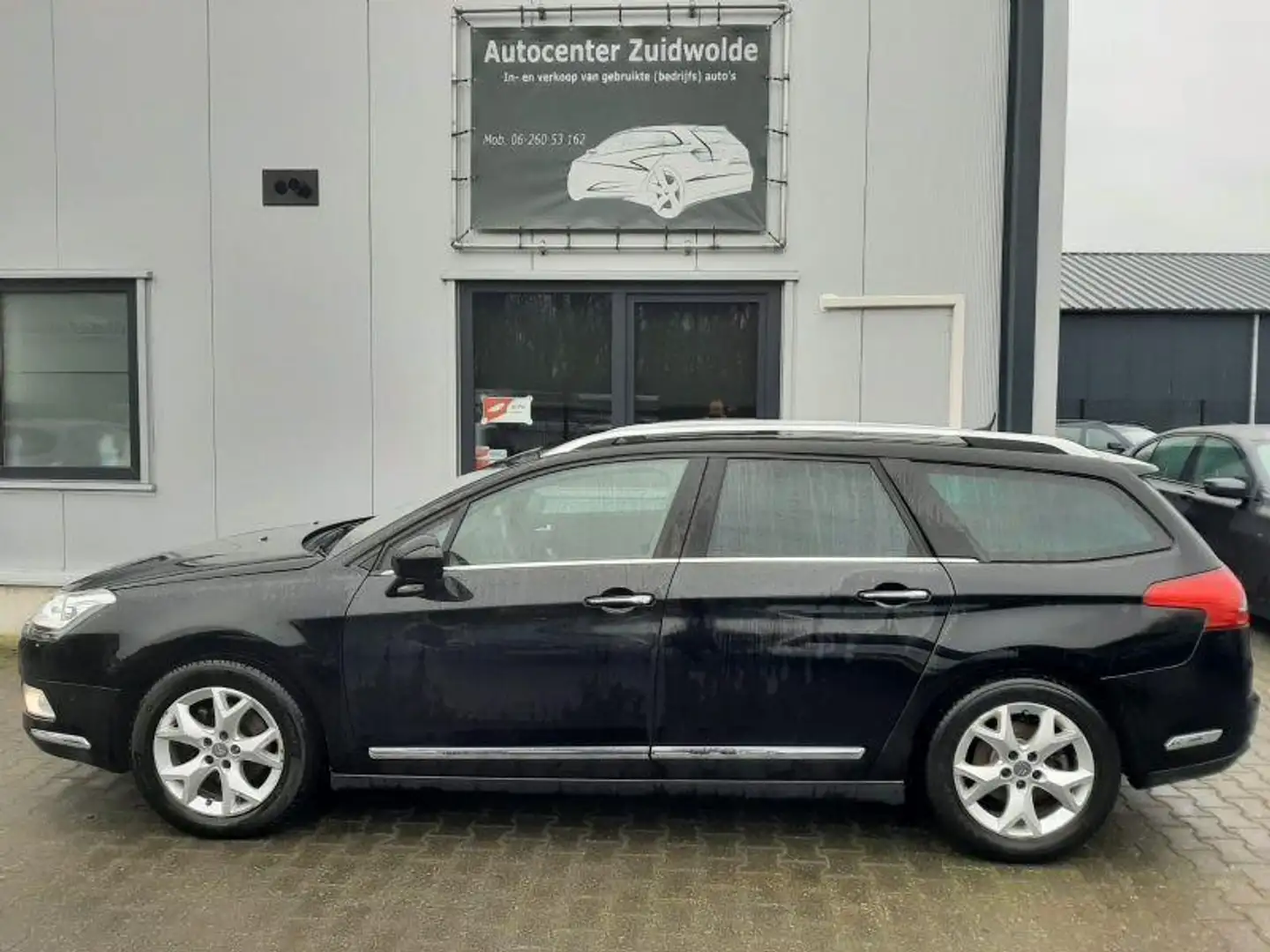 Citroen C5 Tourer 1.6 e-HDi Collection Business navi clima cr Zwart - 2