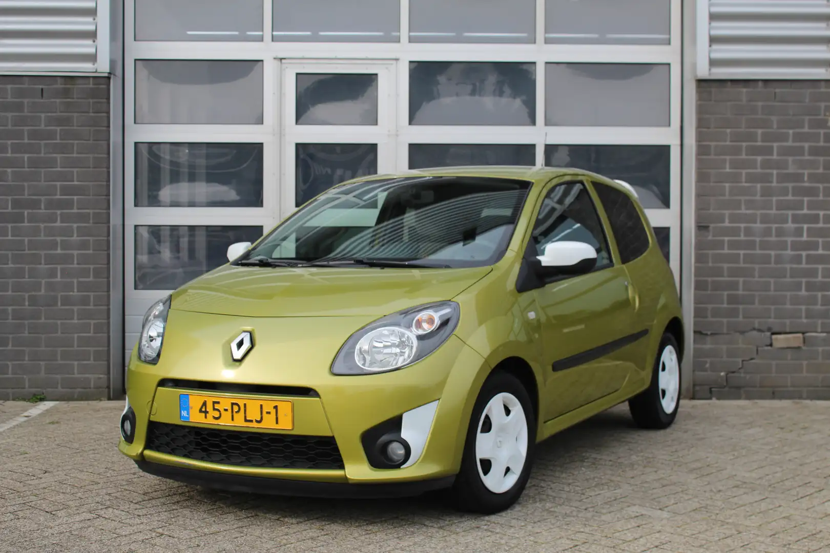 Renault Twingo 1.2-16V Collection / Airco / Elektrische ramen / N Sárga - 1