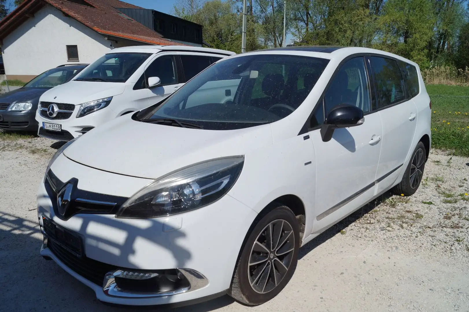 Renault Grand Scenic Bose PDC AHK PANO Білий - 2