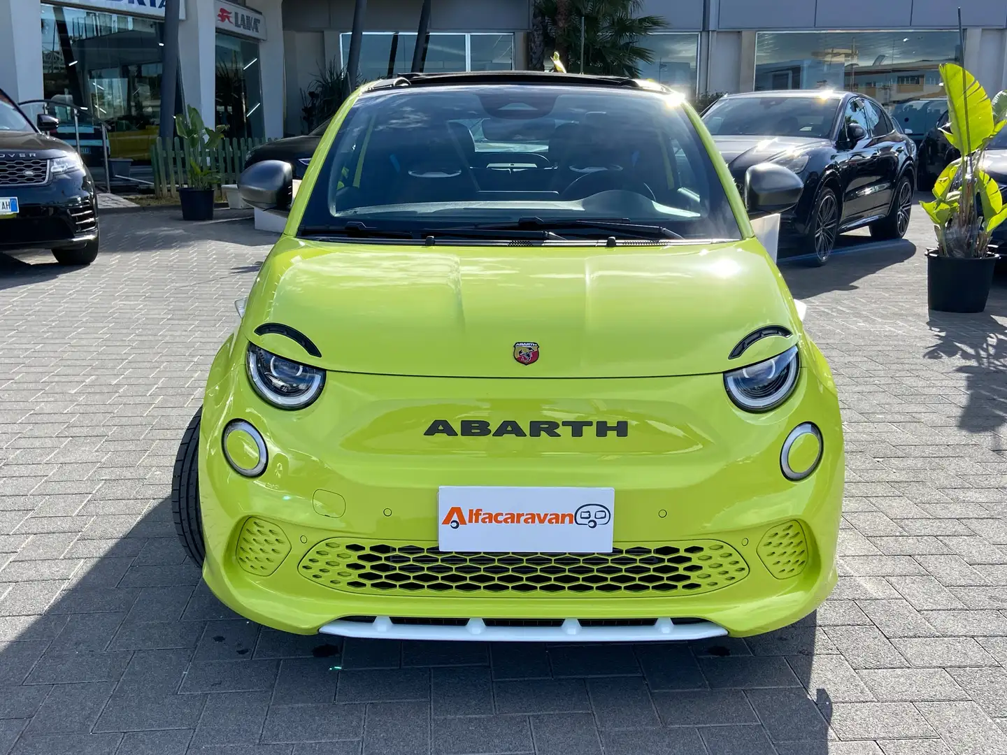 Abarth 500C 500e Cabrio 42 kWh Scorpionissima KM 0 Vert - 2